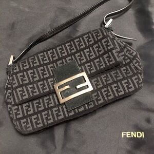 Fendi baguette